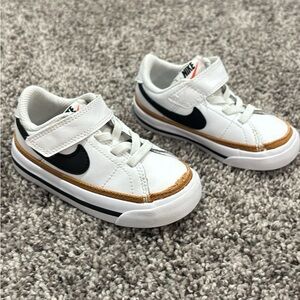 Toddler Nike court legacy 6C